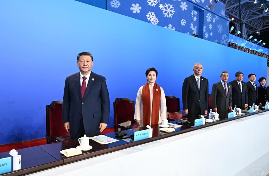 第九屆亞洲冬季運(yùn)動(dòng)會(huì)在哈爾濱隆重開幕 習(xí)近平出席開幕式并宣布本屆亞冬會(huì)開幕